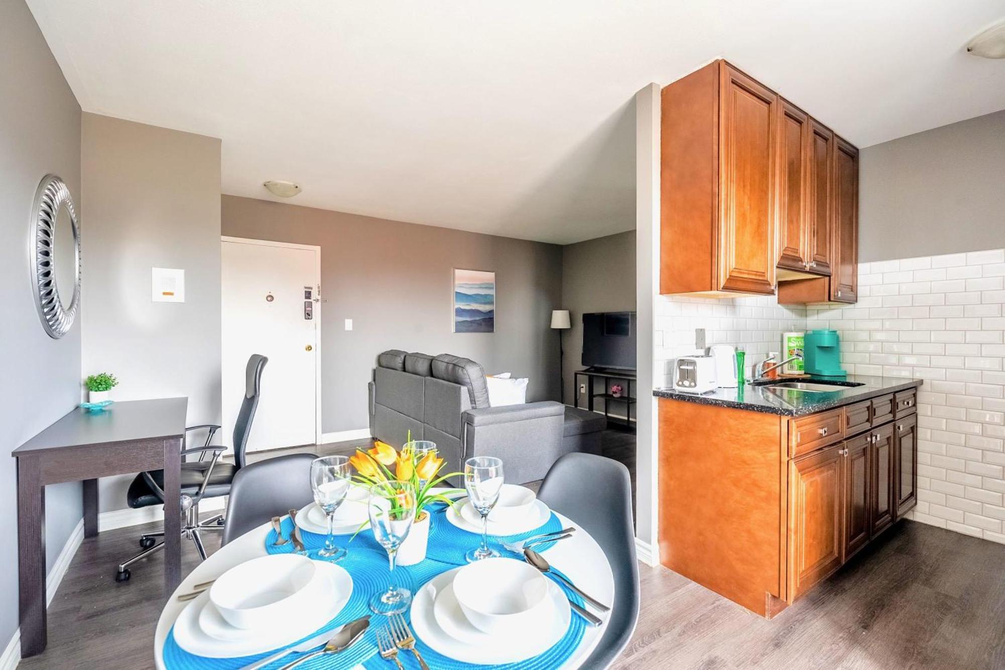Appartement Newly Renovated 2Br Unit In Glenview West à Hamilton Extérieur photo